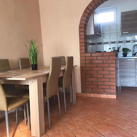 Tahiti Apartman Apartment Hajduszoboszlo Ngoại thất bức ảnh