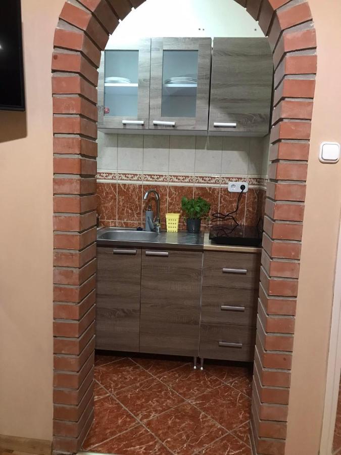 Tahiti Apartman Apartment Hajduszoboszlo Ngoại thất bức ảnh
