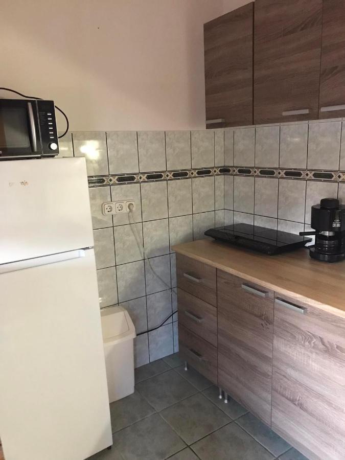 Tahiti Apartman Apartment Hajduszoboszlo Ngoại thất bức ảnh