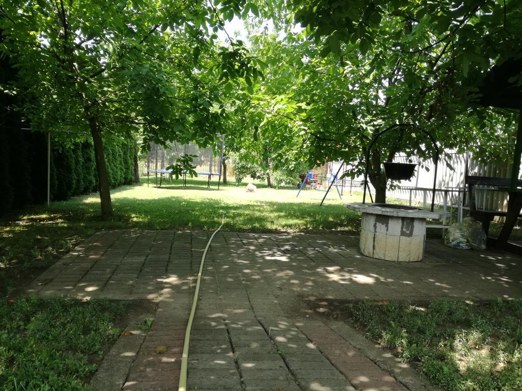 Tahiti Apartman Apartment Hajduszoboszlo Ngoại thất bức ảnh